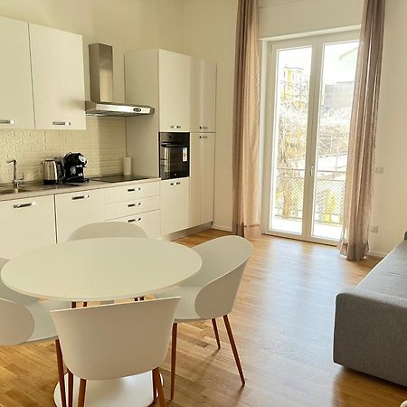 La Casa Di Zoe - Bocconi, Navigli Apartment Milan Bagian luar foto