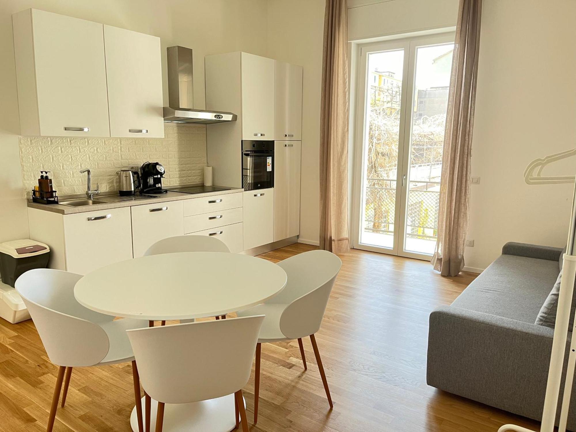 La Casa Di Zoe - Bocconi, Navigli Apartment Milan Bagian luar foto